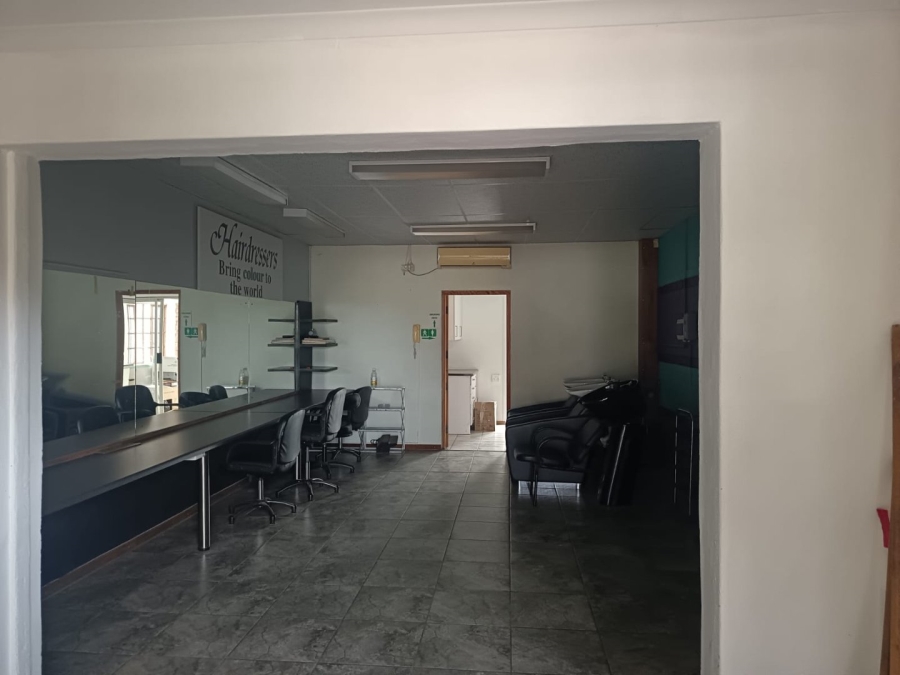 4 Bedroom Property for Sale in New Park Northern Cape